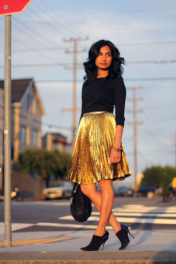 gold skirt outfit