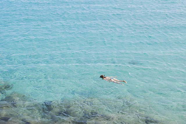 Floating, Petit Sperone beach in Corsica | Like Fresh Laundry